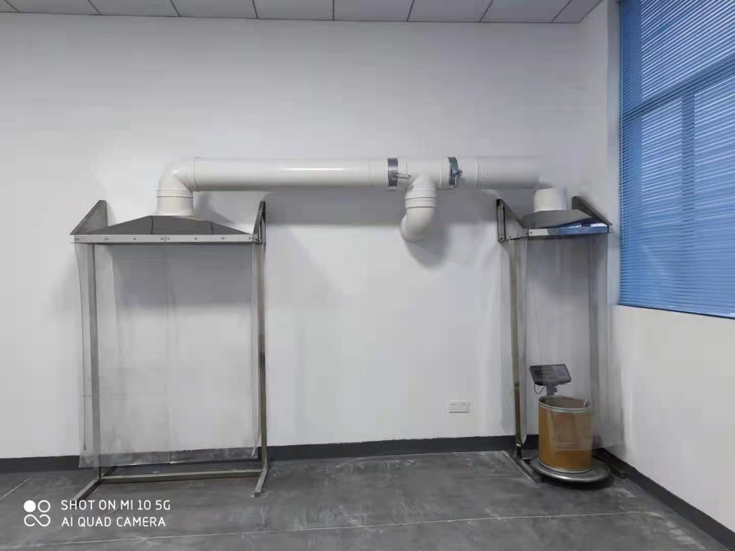 大流量除塵器配套粉料混料稱(chēng)重?fù)P塵收集