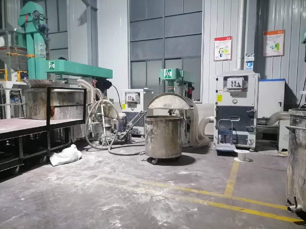 除塵器配套化工原料攪拌揚(yáng)塵