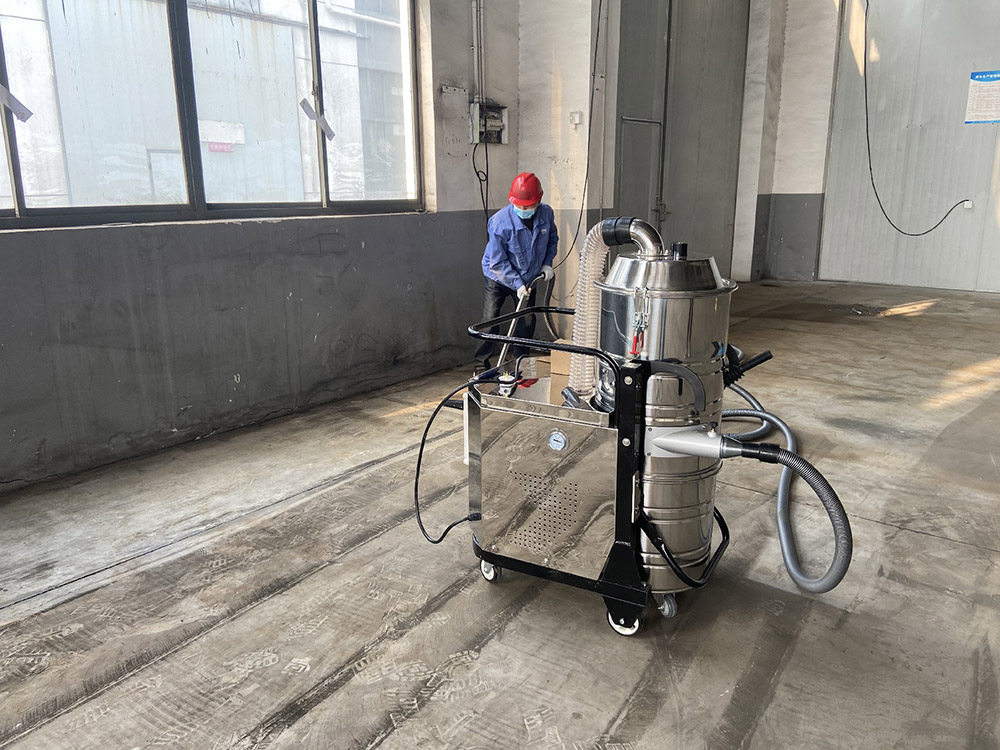 工業(yè)吸塵器電機(jī)發(fā)熱怎么辦？